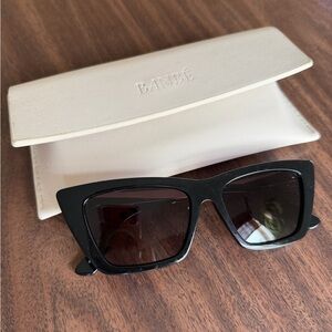 Banbé Sunglasses w/case